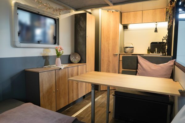 Rote Absetzkabine innen 10-02-26 LR -21