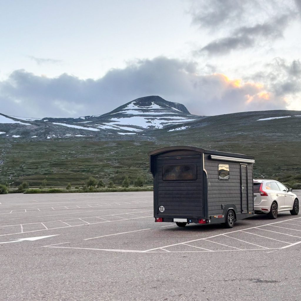 Skandinavien Peterwagen 2026 LR-12