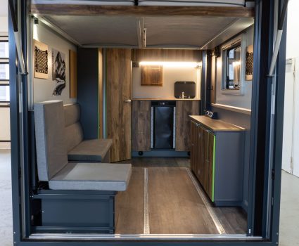 Weißer Messe AV Innenbilder mit LR bearb-3